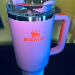 Stanley 40oz tiulbler - Amethyst *NEW spring release*